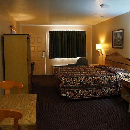 Delux Inn Талса Экстерьер фото