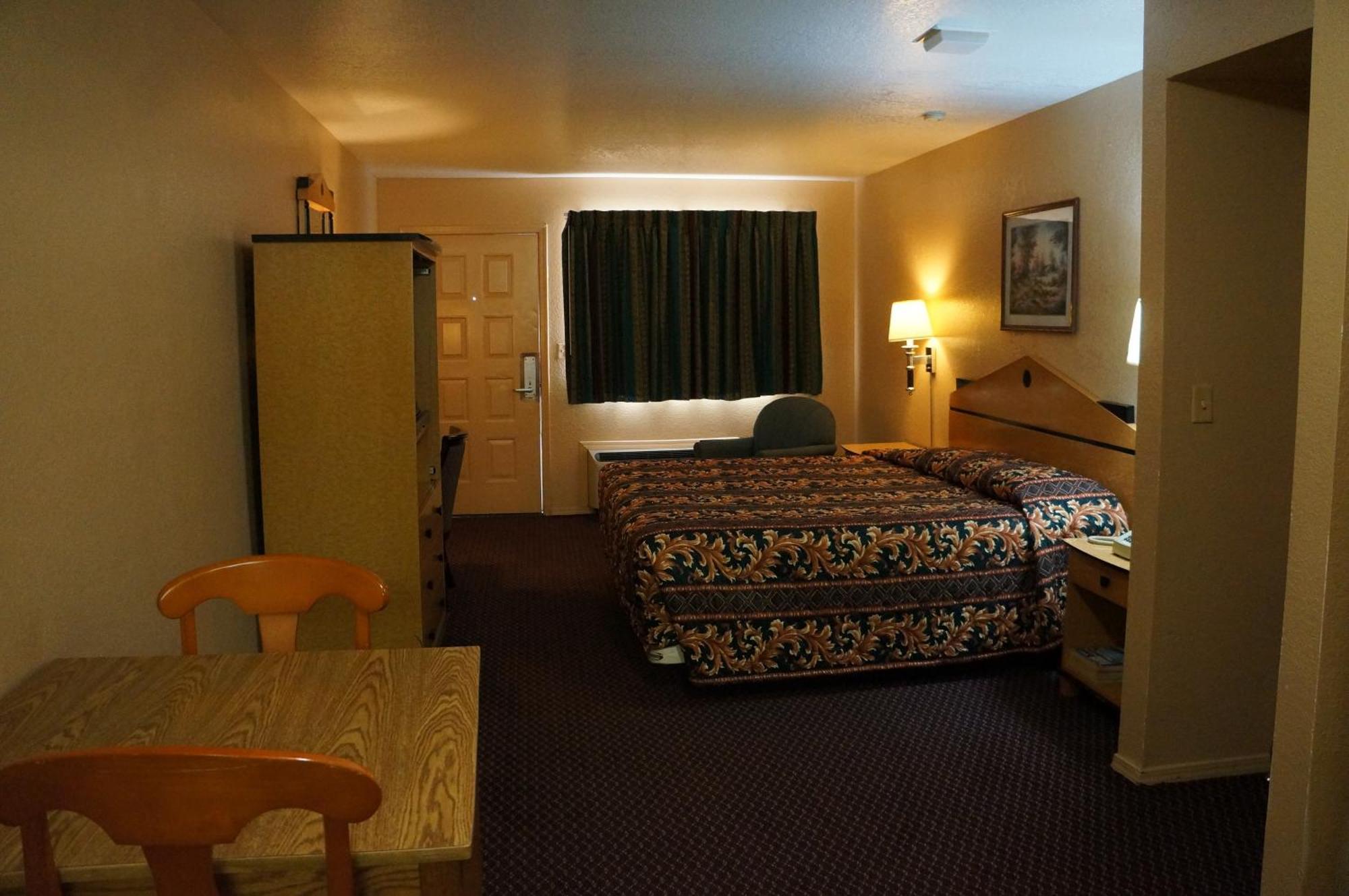 Delux Inn Талса Экстерьер фото